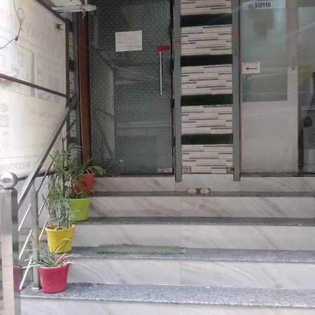 Hotel O Seventy Stay In Sohana ภายนอก รูปภาพ