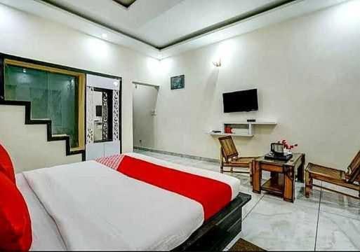 Hotel O Seventy Stay In Sohana ภายนอก รูปภาพ