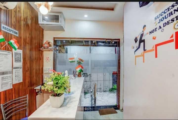 Hotel O Seventy Stay In Sohana ภายนอก รูปภาพ