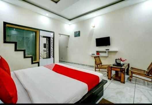 Hotel O Seventy Stay In Sohana ภายนอก รูปภาพ